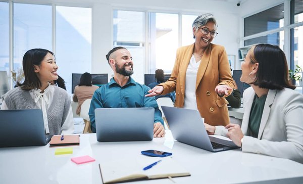 Votre stratégie digitale sur mesure : l'agence web à votre service.